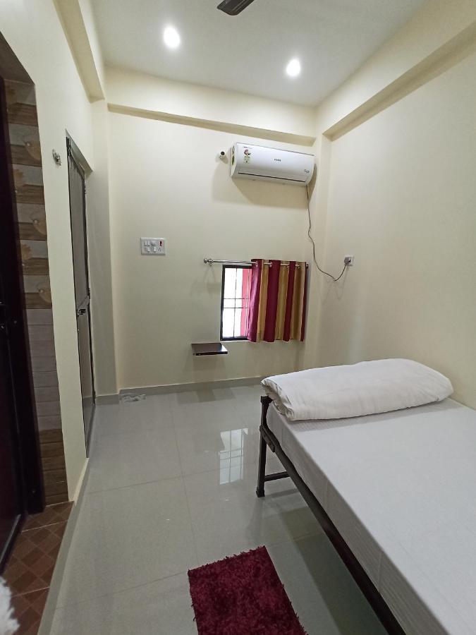 Saraswati Palace Varanasi Ngoại thất bức ảnh