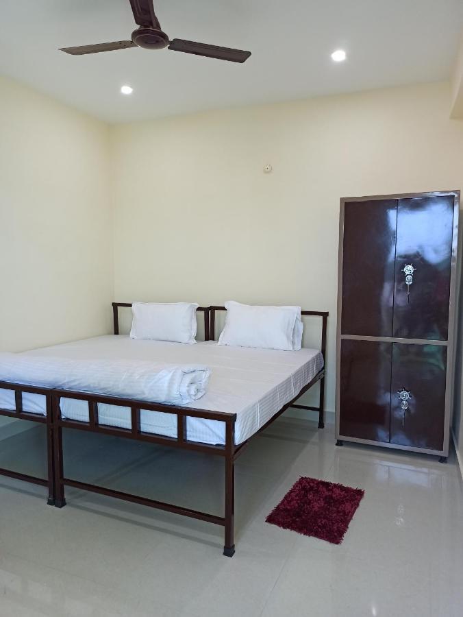 Saraswati Palace Varanasi Ngoại thất bức ảnh