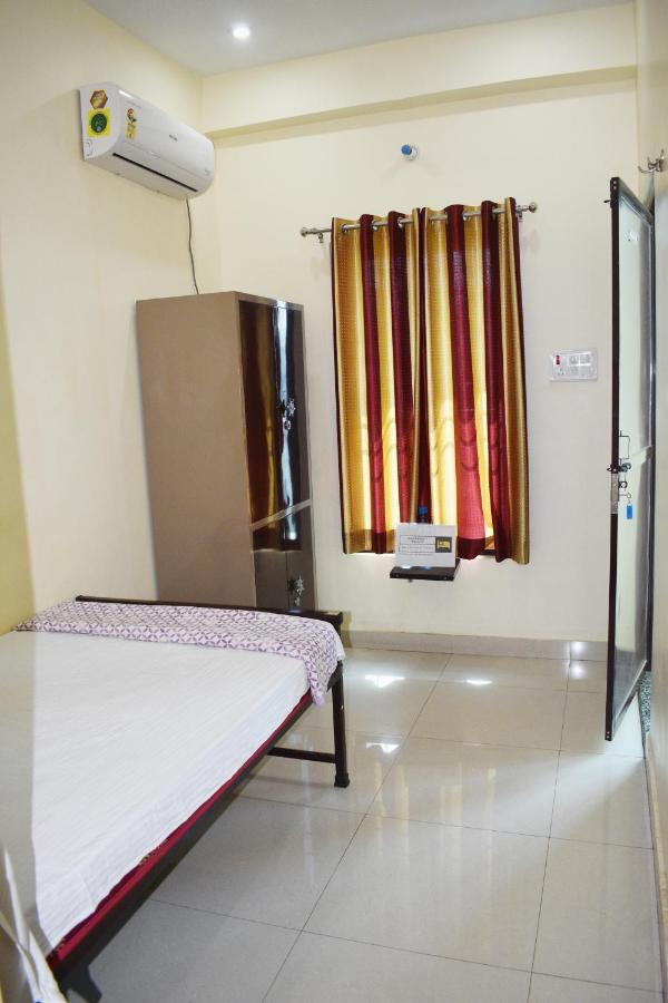 Saraswati Palace Varanasi Ngoại thất bức ảnh