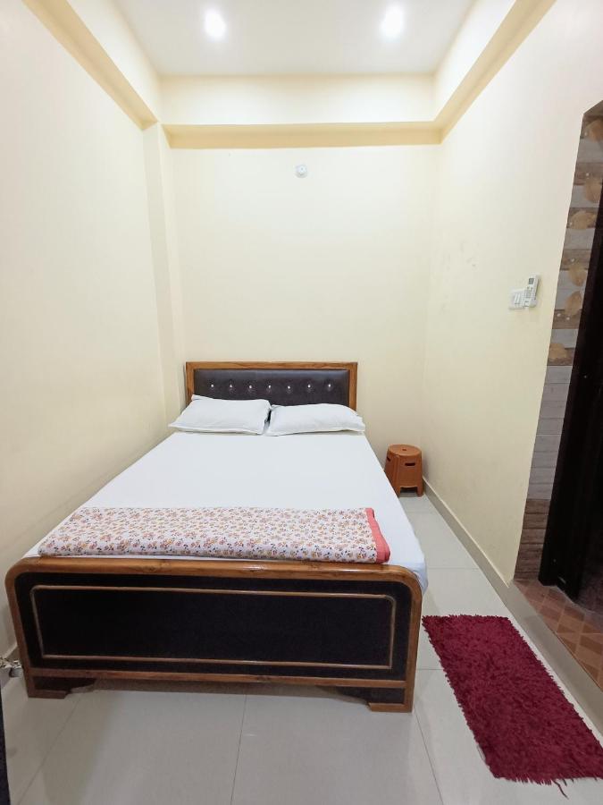 Saraswati Palace Varanasi Ngoại thất bức ảnh
